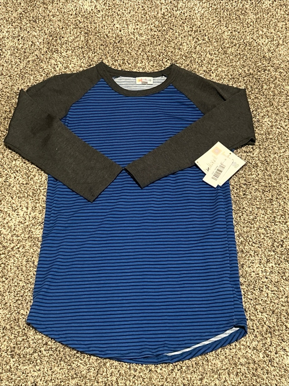 Lularoe NWT XXS RANDY T  LLR 3/4 Raglan gray Sleeve.   Blue stripe print body